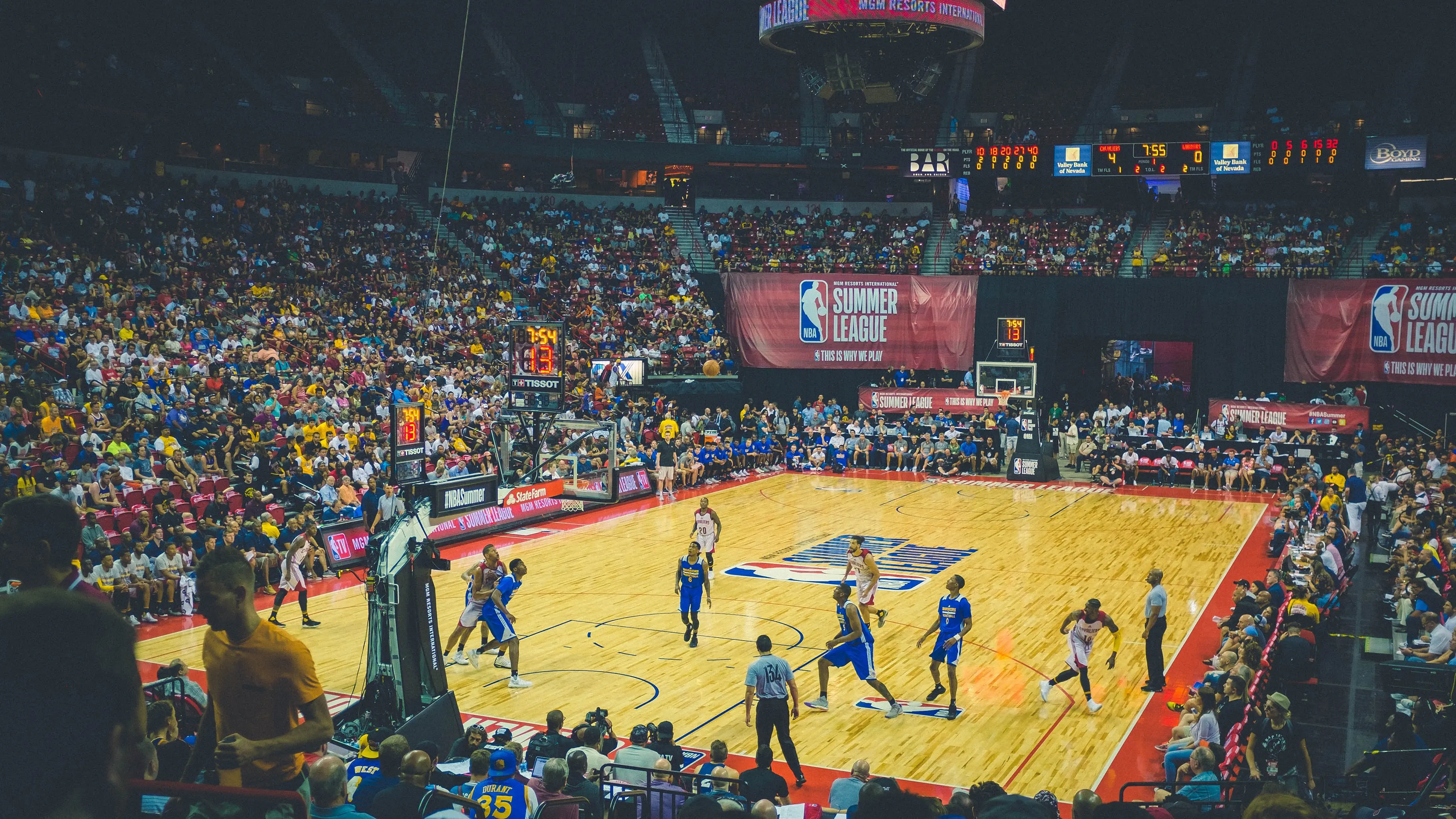 青少年“追梦之旅”篮球公益项目在全国多地同步推进，篮球追逐梦